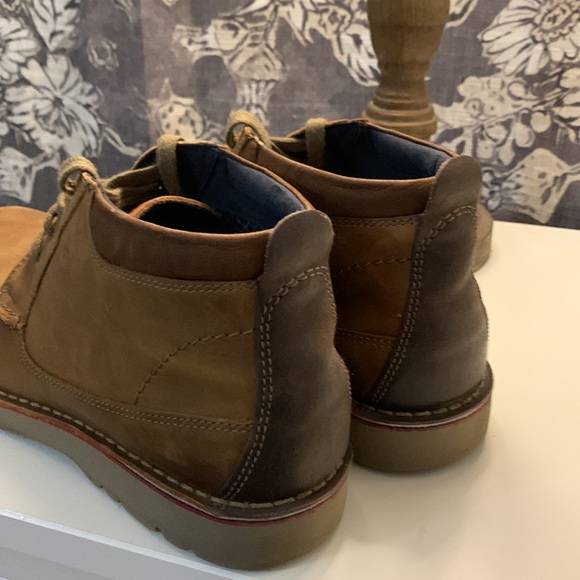 Clarks mid-boots. Great condition, only wore twice. (Collection by Clarks) - Picture 3 of 5